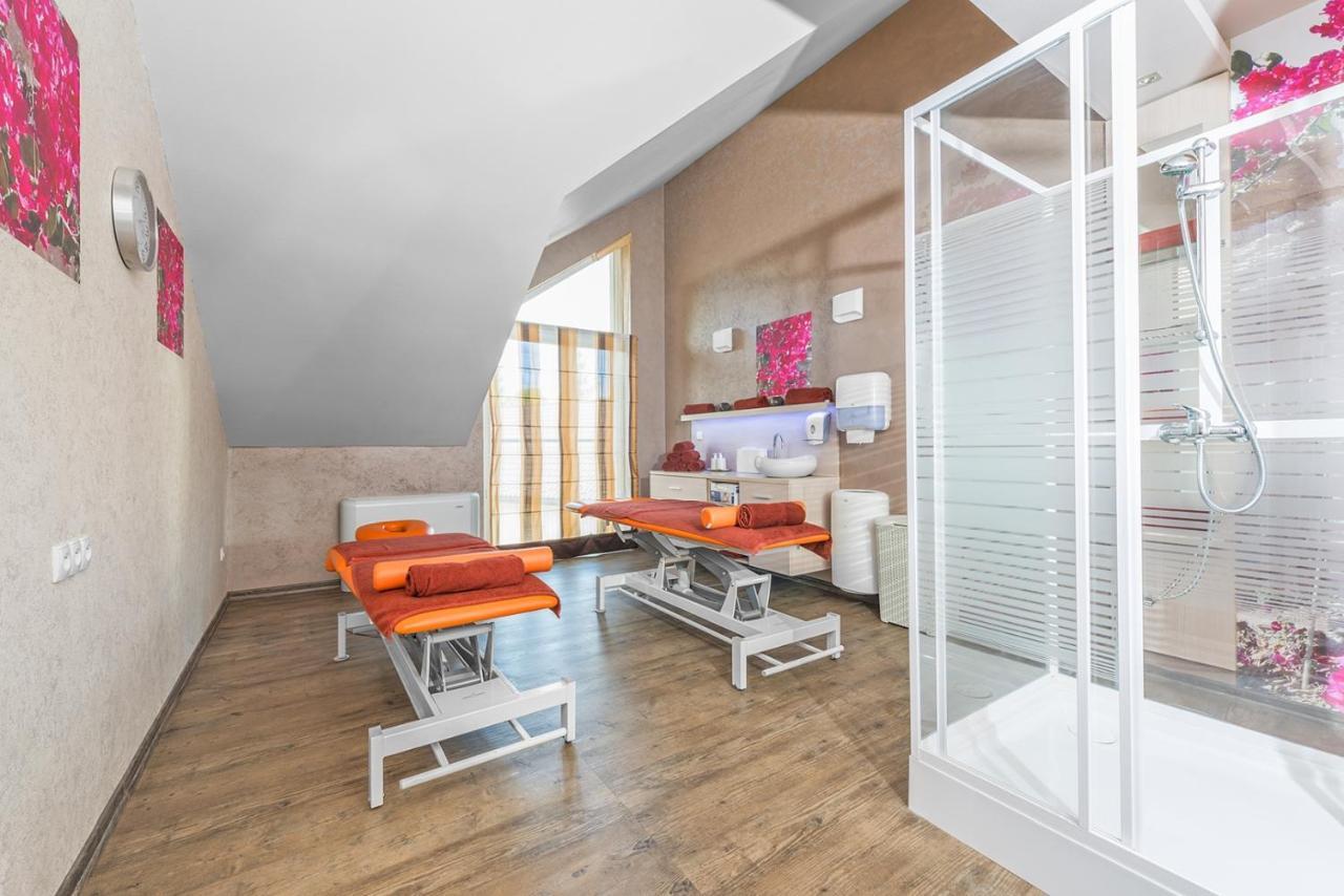 Hotel Olivia Medical Spa Skomielna Czarna 외부 사진
