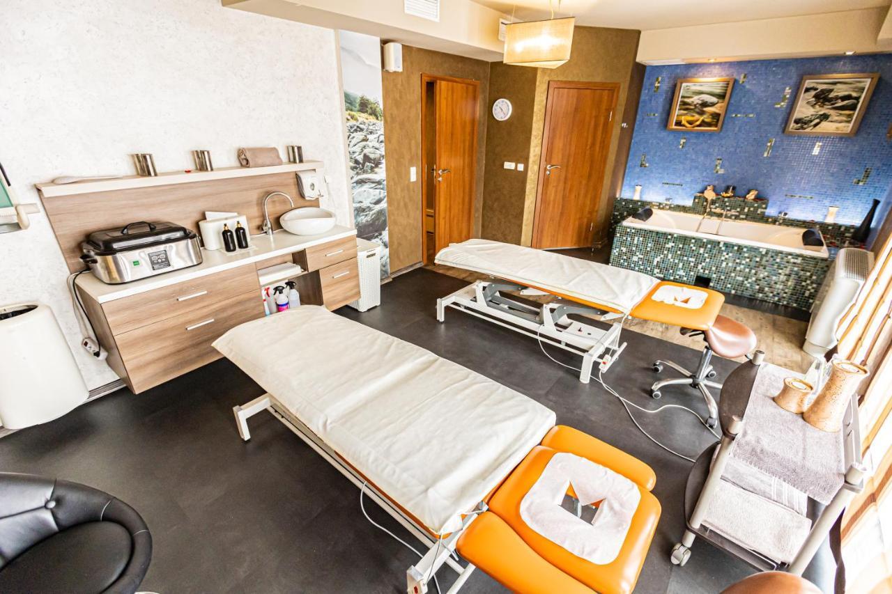 Hotel Olivia Medical Spa Skomielna Czarna 외부 사진