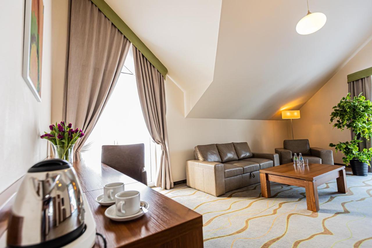 Hotel Olivia Medical Spa Skomielna Czarna 외부 사진
