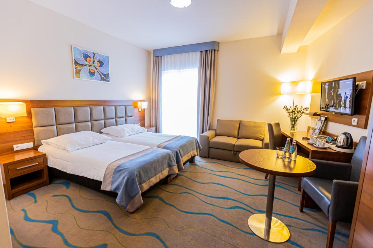 Hotel Olivia Medical Spa Skomielna Czarna 외부 사진