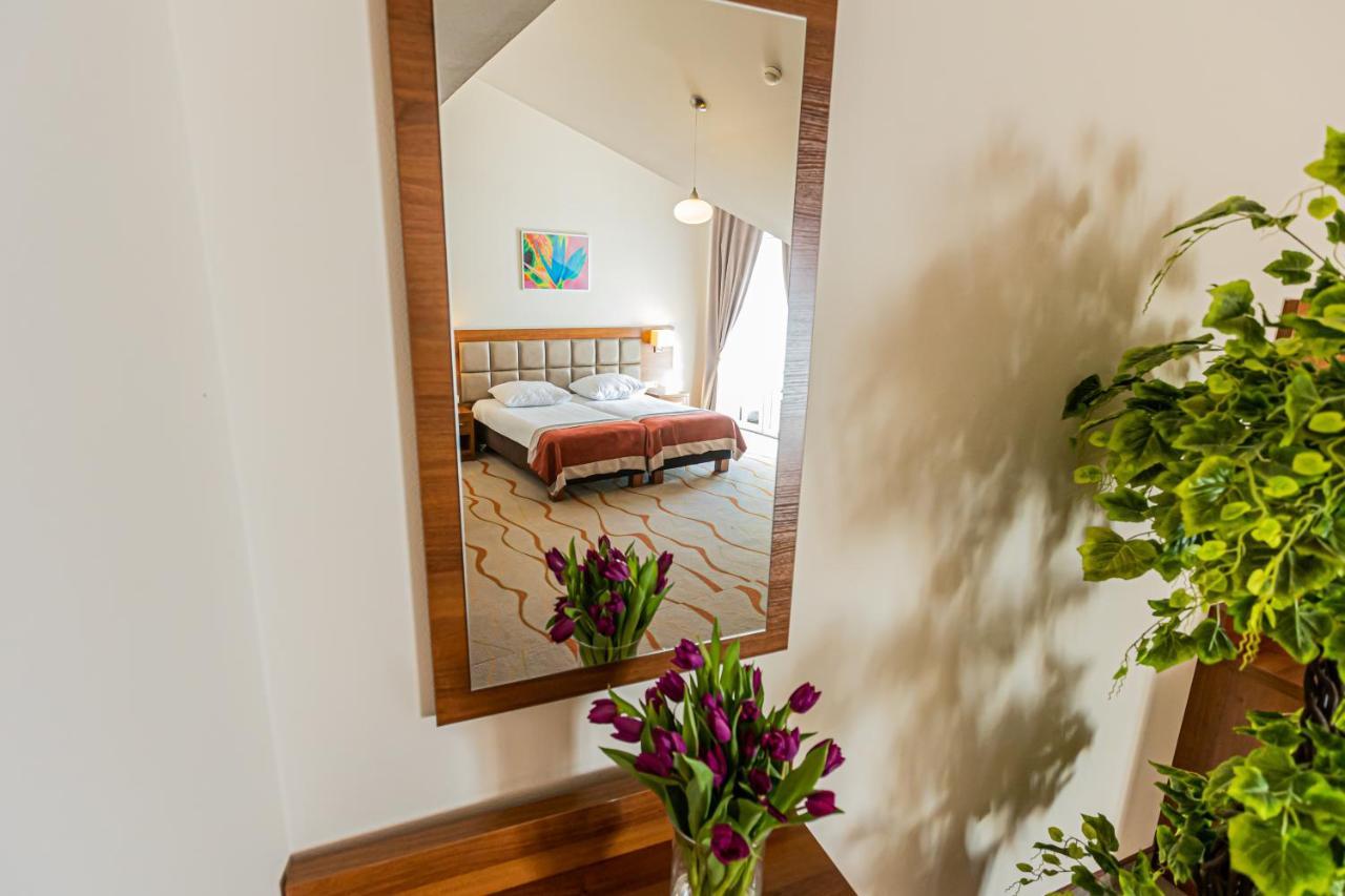 Hotel Olivia Medical Spa Skomielna Czarna 외부 사진