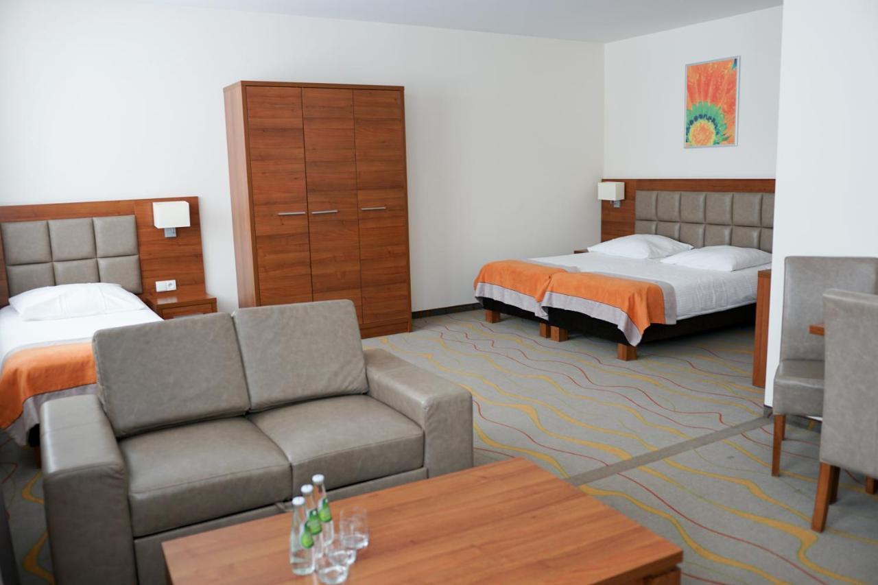 Hotel Olivia Medical Spa Skomielna Czarna 외부 사진